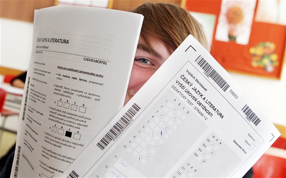 Proti výsledkům maturit, nejčastěji proti hodnocení slohové části zkoušky, se odvolalo již 250 studentů ze Zlínského kraje (Ilustrační snímek).