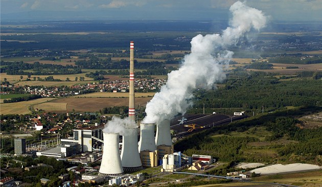 Tykač zvažuje, že zavře elektrárny Počerady a Chvaletice, píše portál