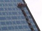 Dlníci finiují s pracemi na sklenném pláti mrakodrapu v areálu Spielberk