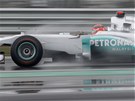 VÍC VODY E BY SI PÁL - Michael Schumacher v prvním tréninku Velké ceny Koreje