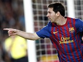 STLET GLY M NEOMRZ. Lionel Messi se raduje z dalho glu v dresu