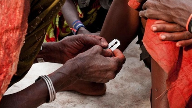 Ženská obřízka je v Keni zakázaná, přesto ji podstoupí naprostá většina Samburek 