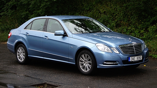 Mercedes E 200 NGT BlueEFFICIENCY