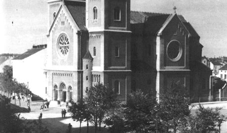 Historick pohled na kostel sv. Jana Nepomuckho