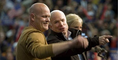 Bývalá hvzda McCainovy kampan Joe Wurzelbacher bude sledovat konflikt v Gaze.