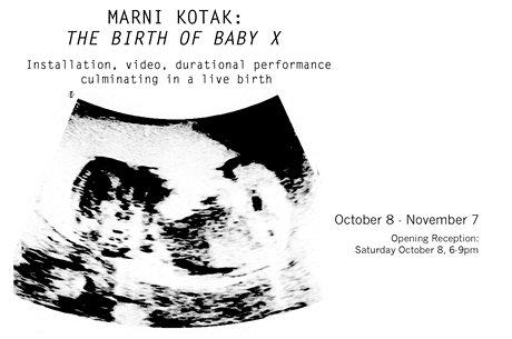 Pozvánka na výstavu Marni Kotakové, bhem ní porodila dít.