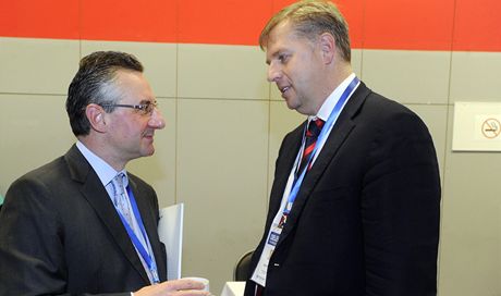 Ministr zemdlstv Petr Bendl na kongresu ODS s europoslancem Janem Zahradilem.