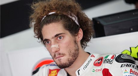 Italský motocyklista Marco Simoncelli tragicky zahynul pi velké cen Malajsie v roce 2011.