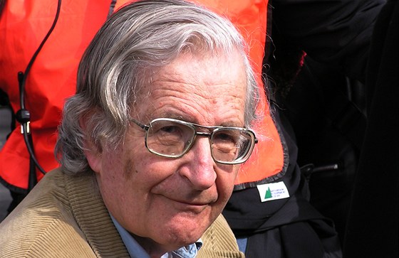 Americký lingvista a aktivista Noam Chomsky