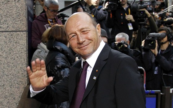Rumunský prezident Traian Basescu na summitu v Bruselu