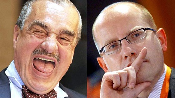 Nejoblíbenjími politiky v zemi jsou u rok Bohuslav Sobotka a Karel Schwarzenberg.