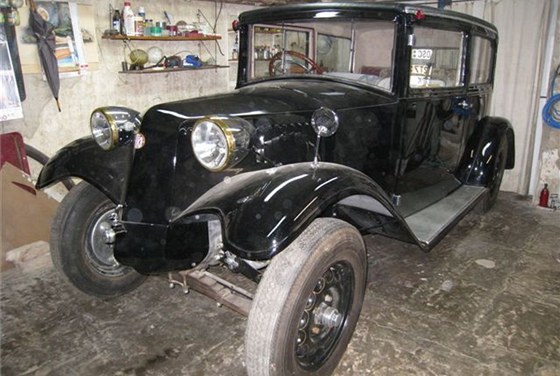 Tatra 54 z roku 1931 se díky policii vrátila k majitelm.