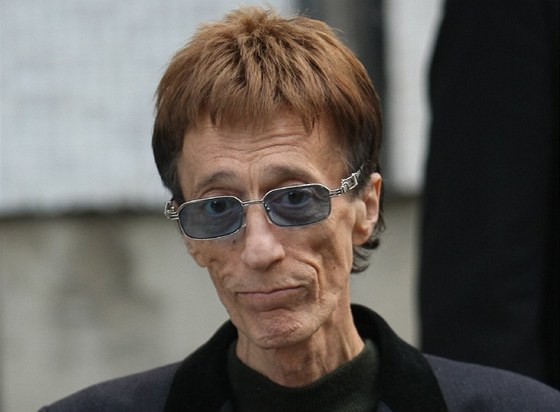 Robin Gibb trpí bolestivou chorobou stev