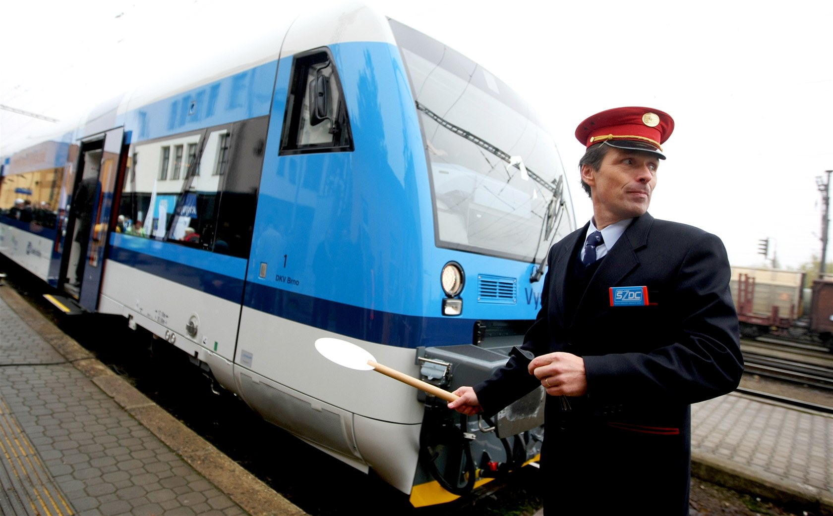 Slavnostní p�edání vlaku Stadler cestujícím na Vyso�in�