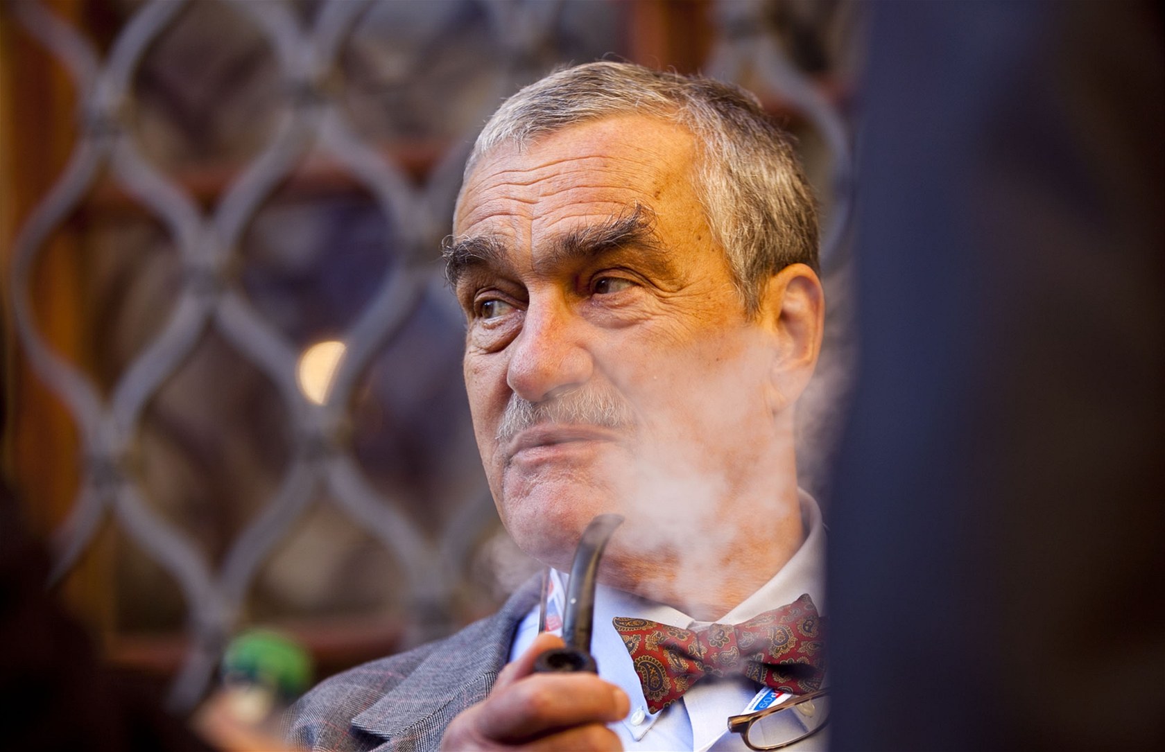 P�edseda TOP 09 Karel Schwarzenberg soudí, �e by Evropa p�e�ila i bez eura.
