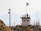Izraelská patrola u hraniní pechodu Taba mezi Egyptem a Izraelem. (27. íjna