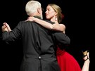 Robert Fulghum tan tango s manelkou Willow Baderovou