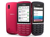 Nokia Asha 300 opt patí mezi "hloupé" mobily a vyuívá platformu Series 40.