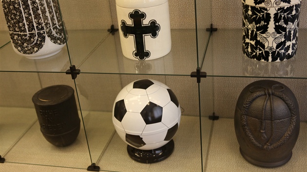 Urna ve tvaru fotbalového míe: novinka roku 2008