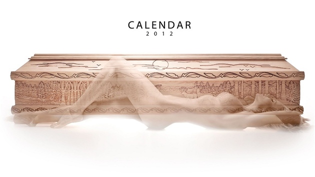 Kalendá výrobce rakví pro rok 2012