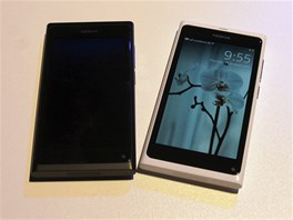 Nokia N9 v blm barevnm proveden