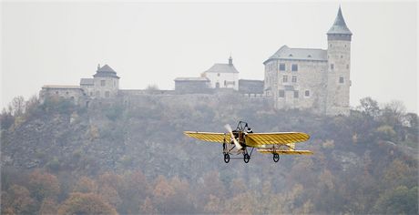 Z letit pod Kuntickou Horou na Pardubicku vzlétl aviatik Petr Mára stejn,...