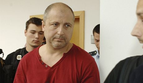 Bývalý éf brnnské policejní inspekce Rudolf Setvák pracoval a do svého zatení u policie. V Toflov gangu psobil jako "adový len".