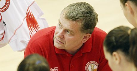 Roman Chocholou, trenér basketbalistek Studánky Pardubice.