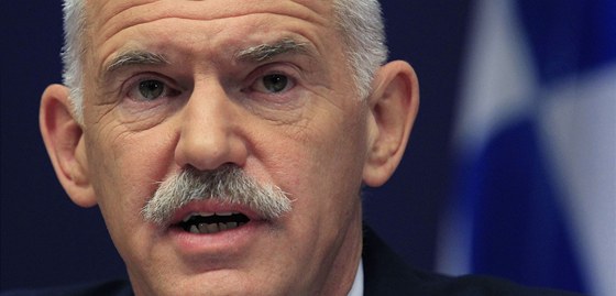 ecký premiér Jorgos Papandreou (1. listopadu 2011)