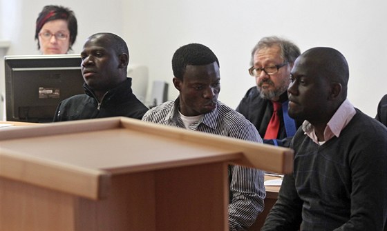 Ti afrití studenti Polytechniky, kterým soud pikl tíletou podmínku za