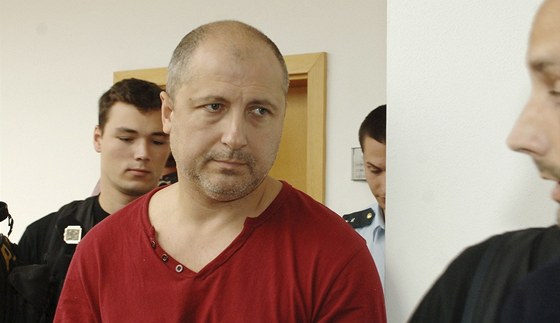 Bývalý éf brnnské policejní inspekce Rudolf Setvák pracoval a do svého zatení u policie. V Toflov gangu psobil jako "adový len".