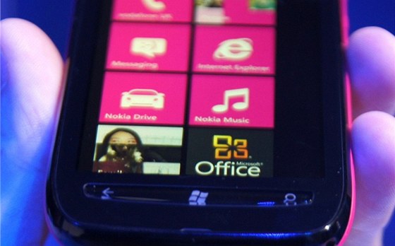 Nokia Lumia 710