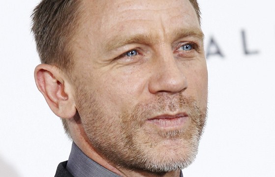 Daniel Craig