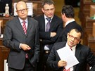 Poslanci SSD bhem noního jednání Poslanecké snmovny (3. listopadu 2011)
