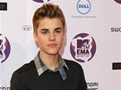 Justin Bieber na pedávání cen MTV (Belfast, 6. listopadu 2011)