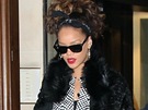 I Rihanna si oblíbila aktuální havý trend - koeinu.