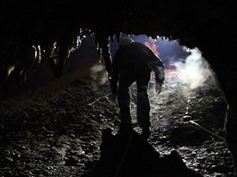 Komentovan prohldka Amatrsk jeskyn v Moravskm krasu.