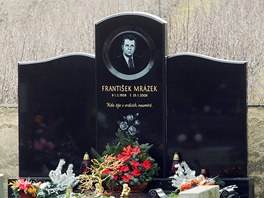 Rodinná hrobka Mrázkových na h�bitov� v �eském Brod�