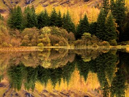 Glen Coe je prý nejkrásnjí údolí v celé Británii, ale provází ho i povst...