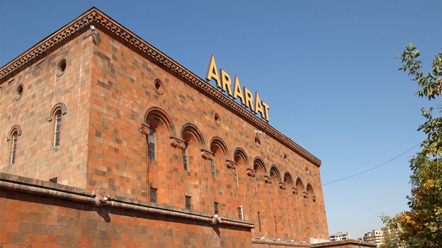 Budova v armnskm Jerevanu, ve kter se vyrb brandy Ararat