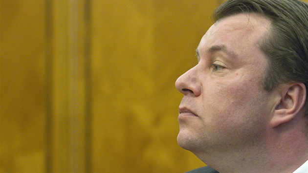 Tisková konference ministra prmyslu a obchodu Martina Kocourka (9. listopadu