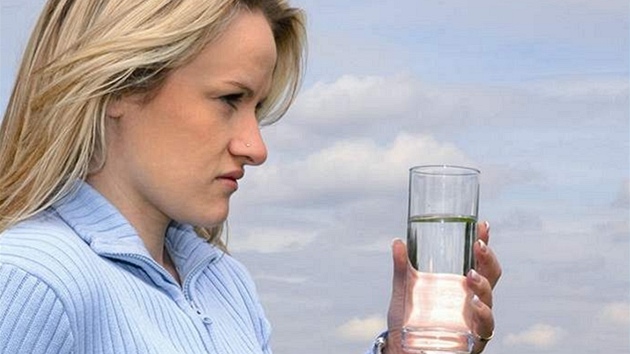 Pitná voda ob�as nechutná