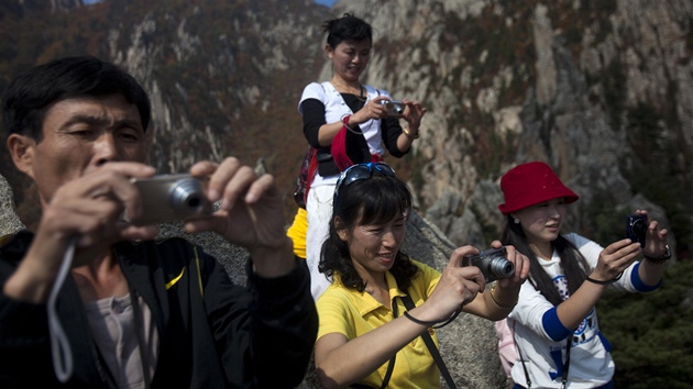 Severokorejtí turisté na výlet v horách