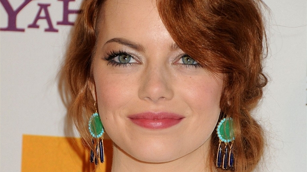 Emma Stone se zhlédla v le�érních vlnách, které v�ak nevy�esala, ale podobn�