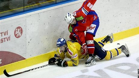 Momentka z loského utkání 1. hokejové ligy mezi Tebíí a Pískem.