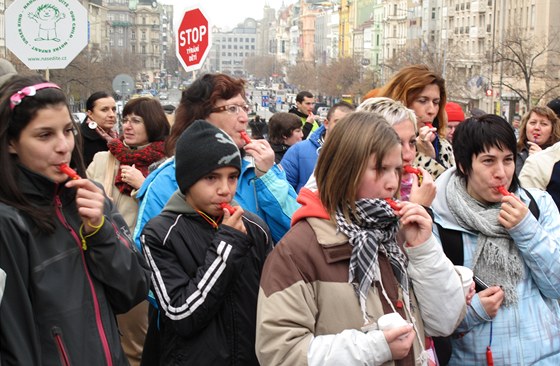 Centrem Prahy prošel pochod proti týrání a zneužívání dětí (19. listopadu