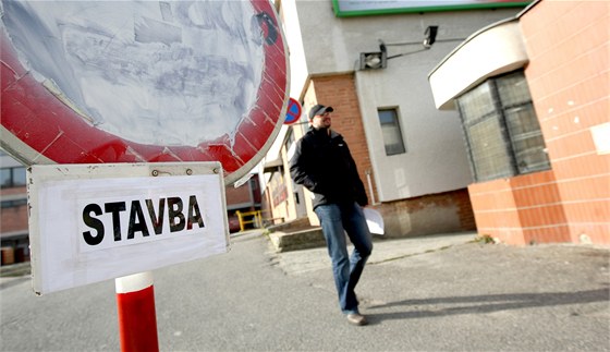 Stavba druhé ledové plochy vedle souasného zimního stadionu v Jihlav zaala s