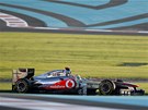 VÍTZ. Lewis Hamilton si jede pro triumf ve Velké cen Abu Zabí. 