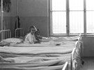 Dtský pacientský pokoj v 50.letech 20.století