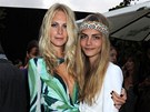 Poppy Delevingne a její sestra Cara